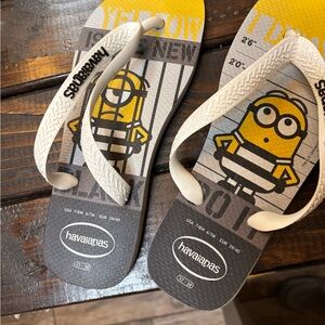 Havaianas Kids Minions Flip Flops - Yellow and Black